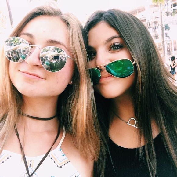 Meet your Posher, Rachel - Picture 1 of 1